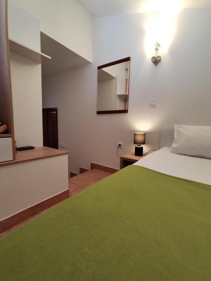 Guest House Jedro Petrovac Εξωτερικό φωτογραφία