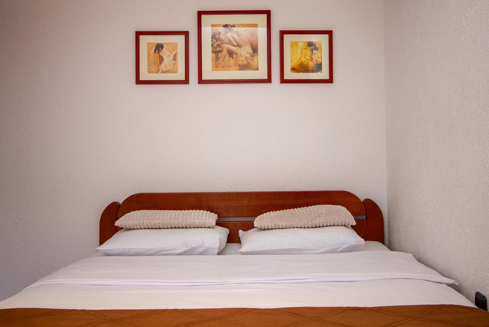 Guest House Jedro Petrovac Εξωτερικό φωτογραφία