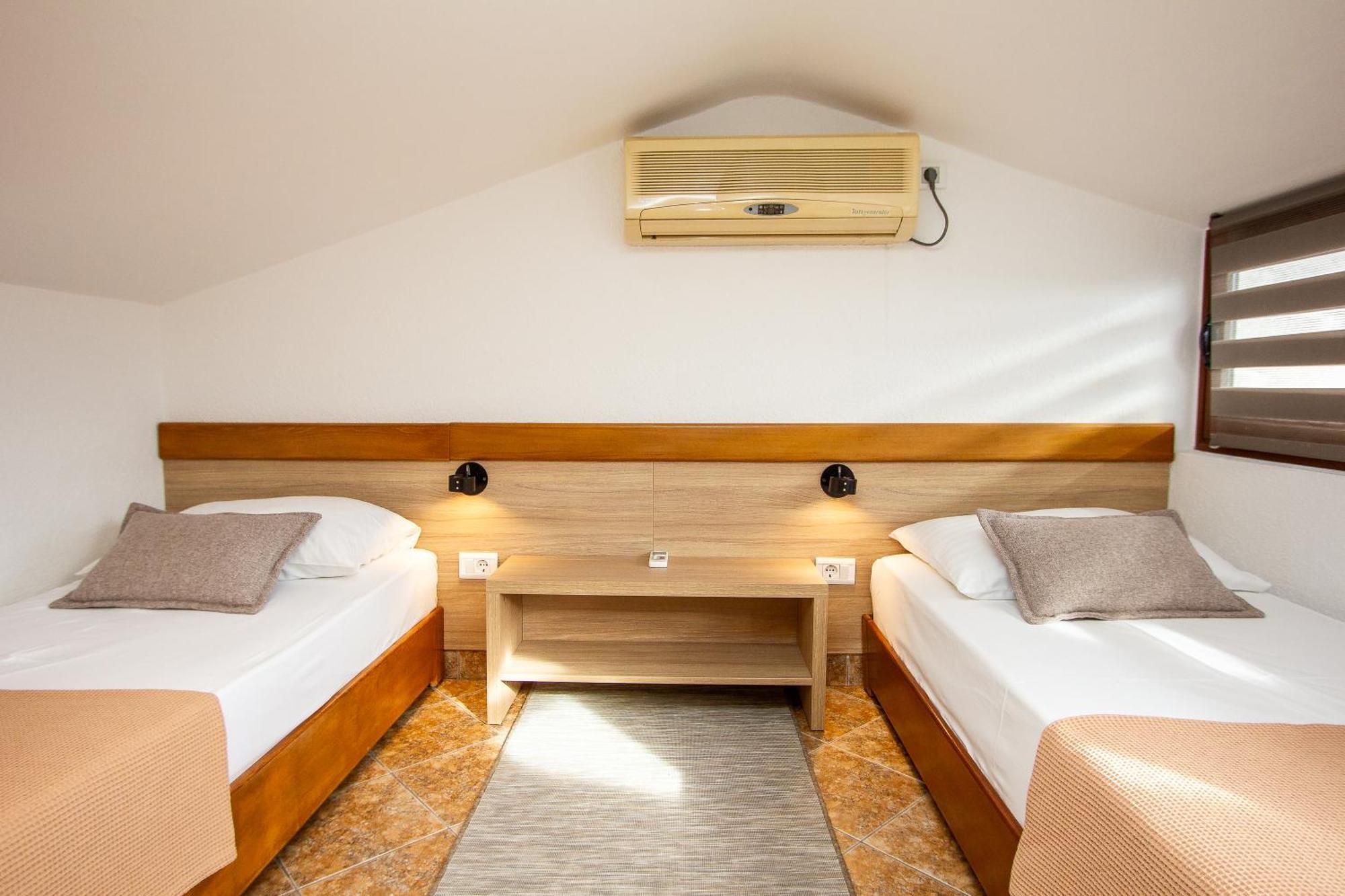 Guest House Jedro Petrovac Εξωτερικό φωτογραφία