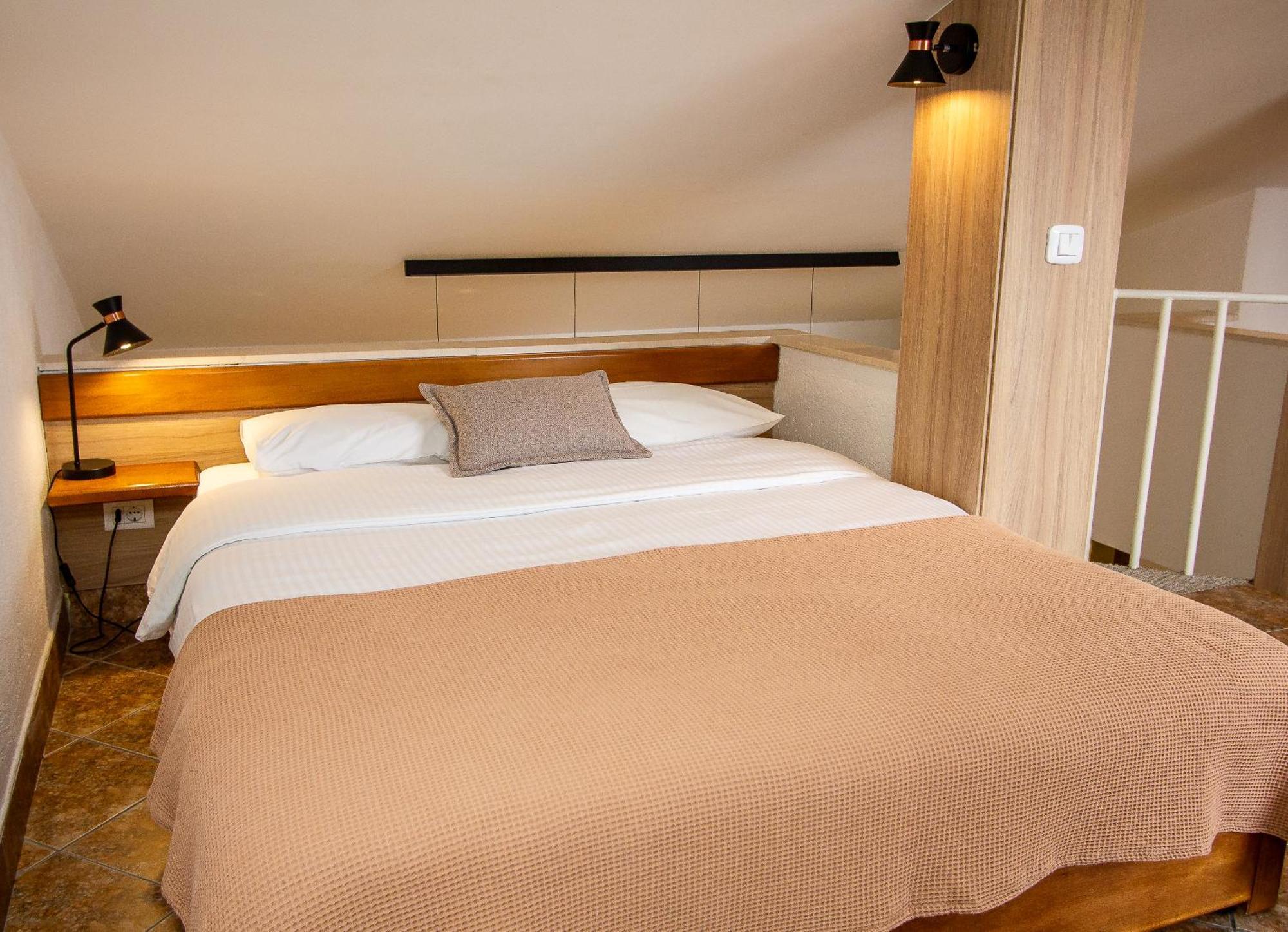 Guest House Jedro Petrovac Εξωτερικό φωτογραφία