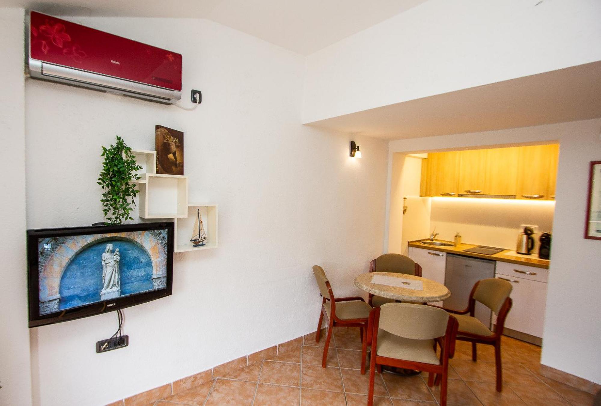 Guest House Jedro Petrovac Εξωτερικό φωτογραφία