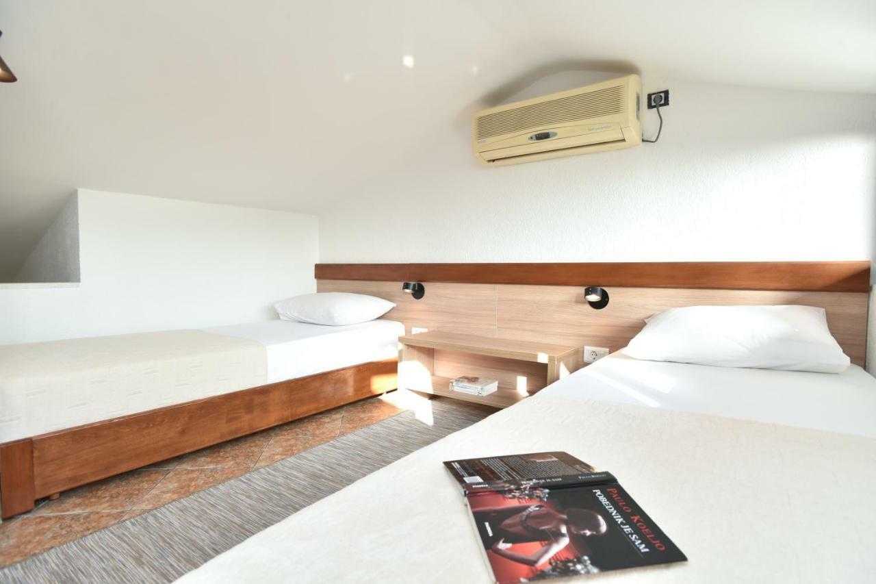 Guest House Jedro Petrovac Εξωτερικό φωτογραφία